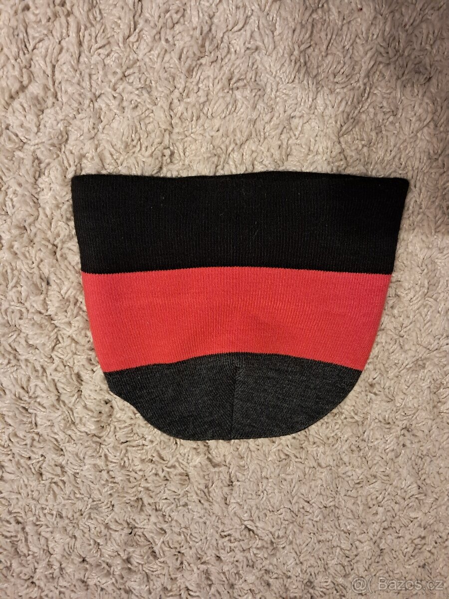 Čepice, vel. 128-152,zn C a A - 2