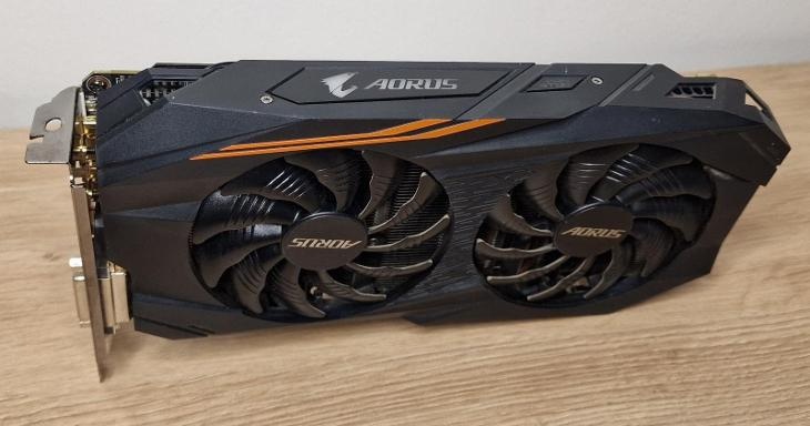 Grafická karta Gigabyte AORUS Radeon RX 580 8GB - 2
