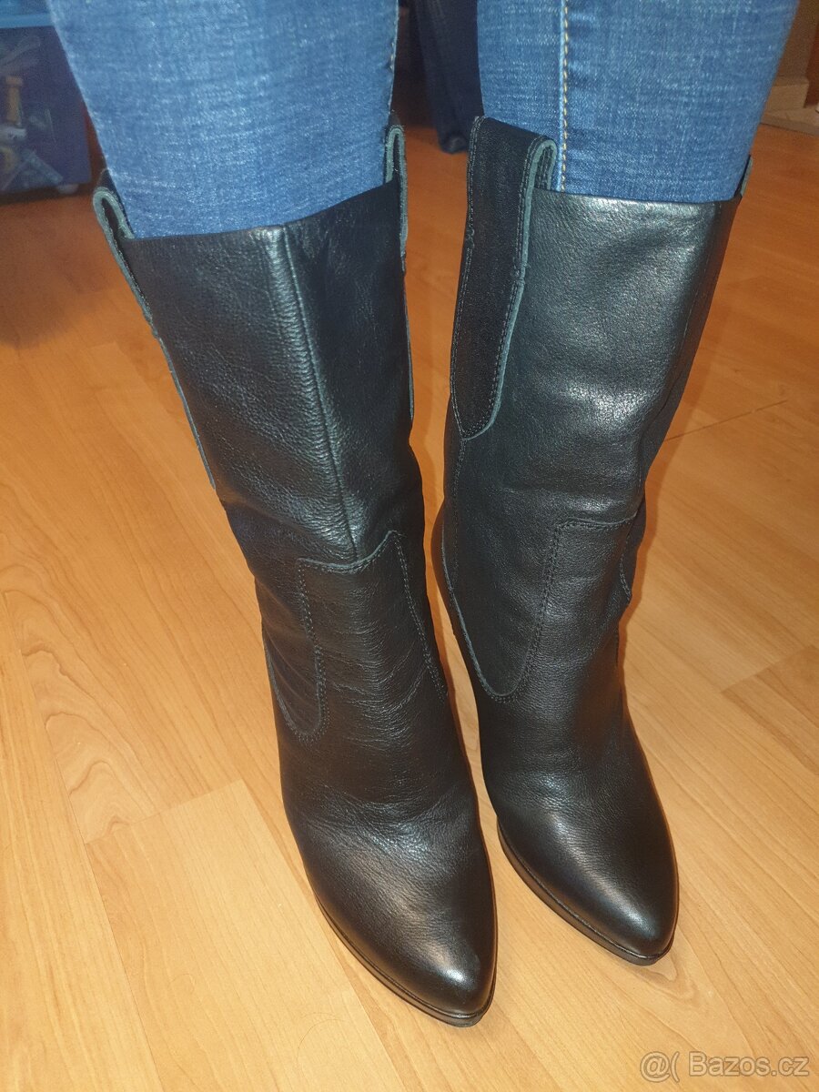 Dámské kožené kozacky Guess - 2