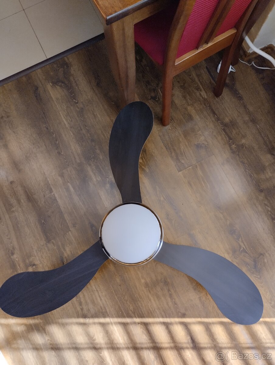 Ventilátor se světlem - 2