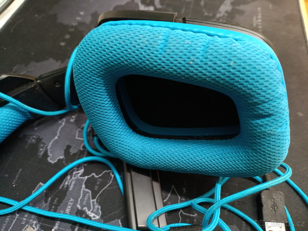 Herní sluchátka Logitech (model A-00060) – klasický herní he - 2