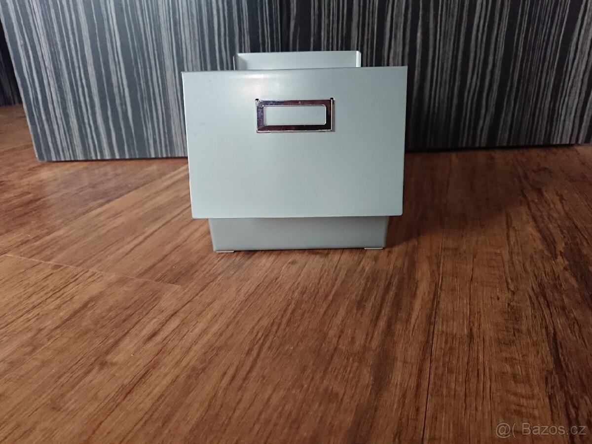 Kovový pořadač na DVD/CD - 2