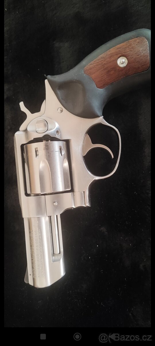 Ruger GP100 - 2
