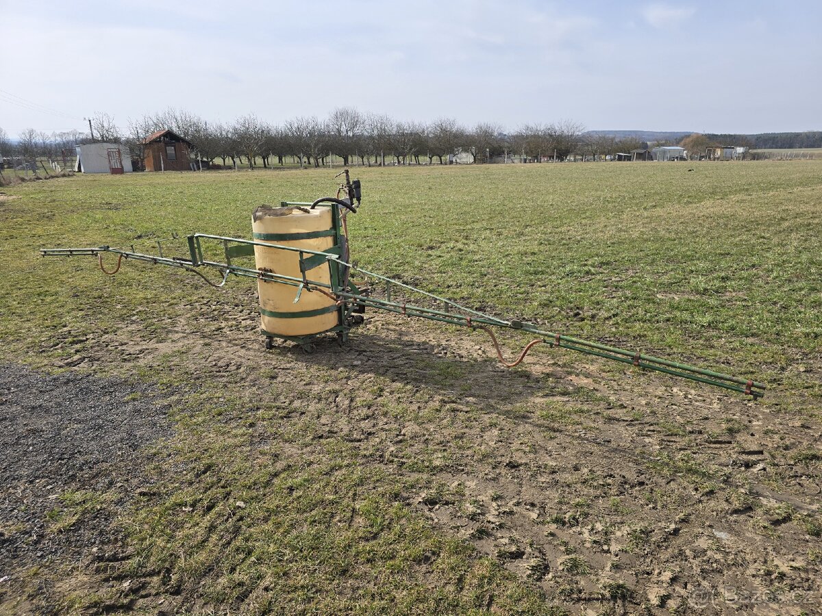 Postřikovač nesený - 2