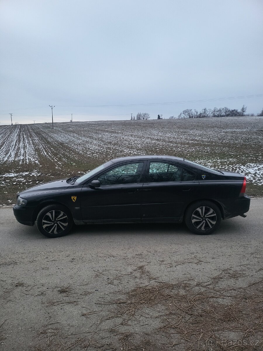 Volvo S60 2.4i 103kw benzín - 2