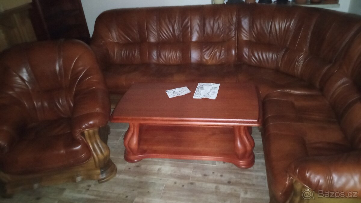KOŽENÁ SEDAČKA - 2