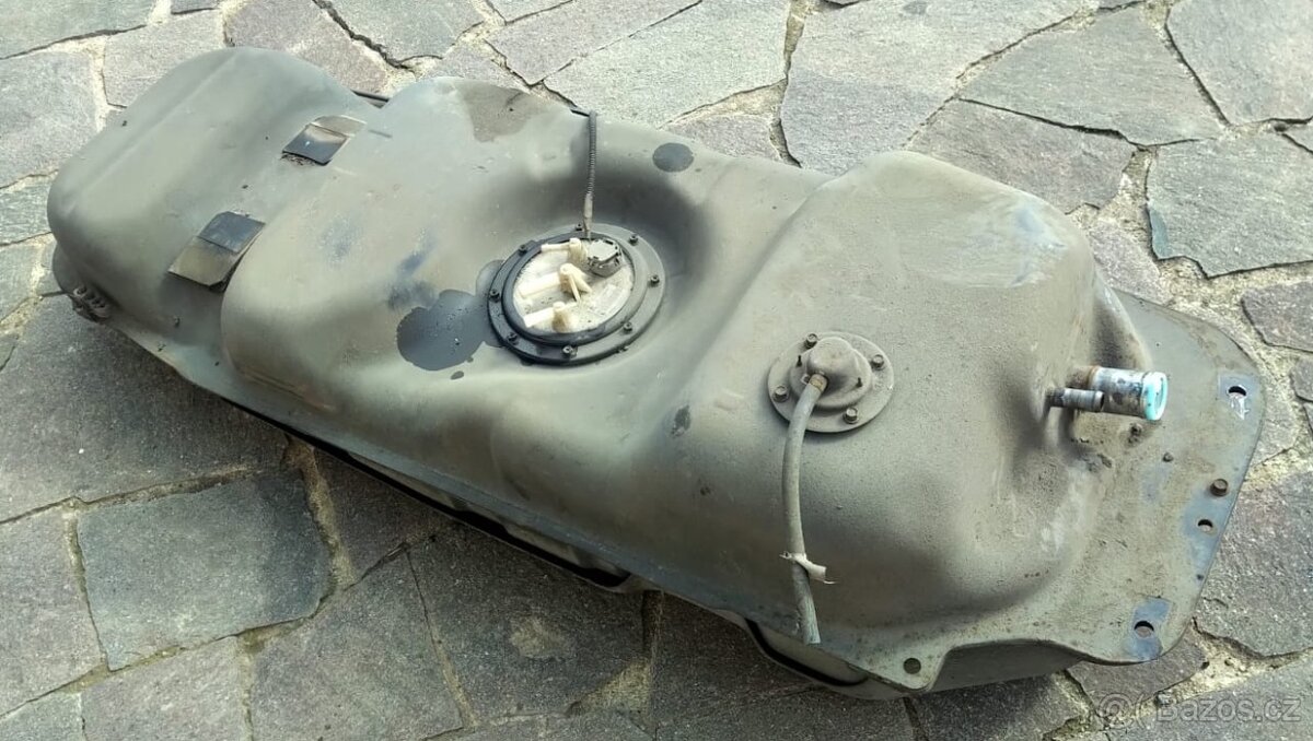 Ssangyong Rexton2 Nádrž Bez koroze +výztuha, plovák, komplet - 2