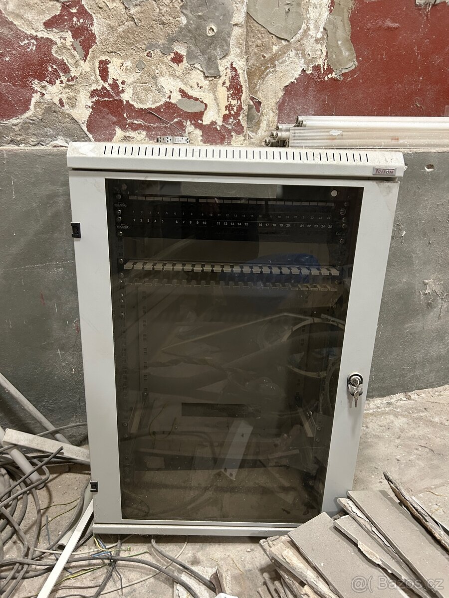 Rozvaděč Datacom Triton 19" RACK - 2