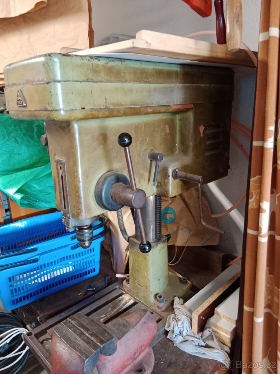 Stolní vrtačka TOS - 2