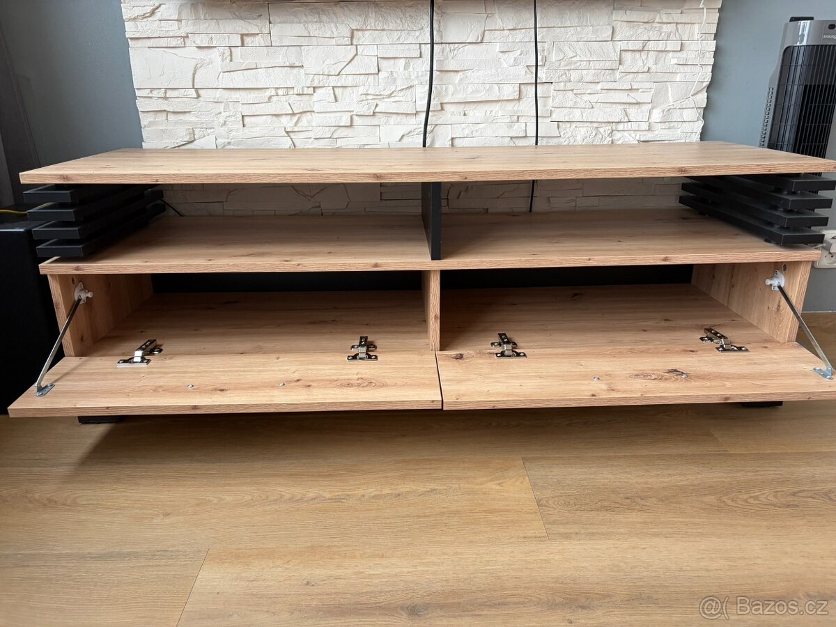 Stůl pod TV - 2