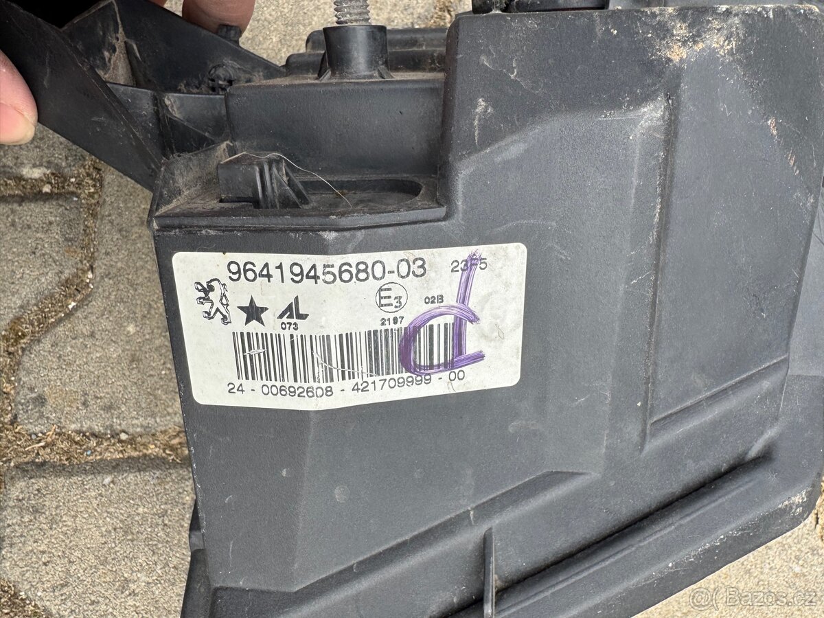 Peugeot 407 Pravá Mlhovka - 2