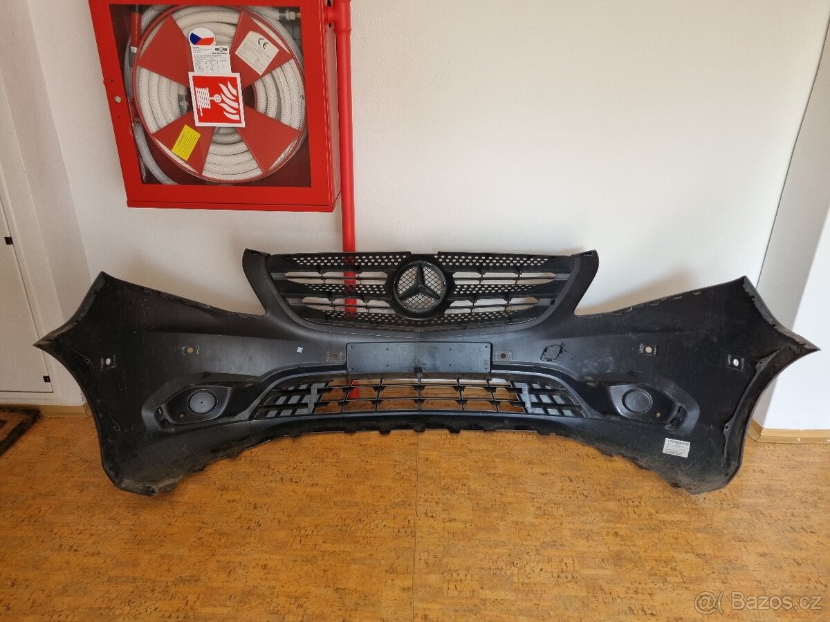Mercedes Benz Vito přední maska - 2