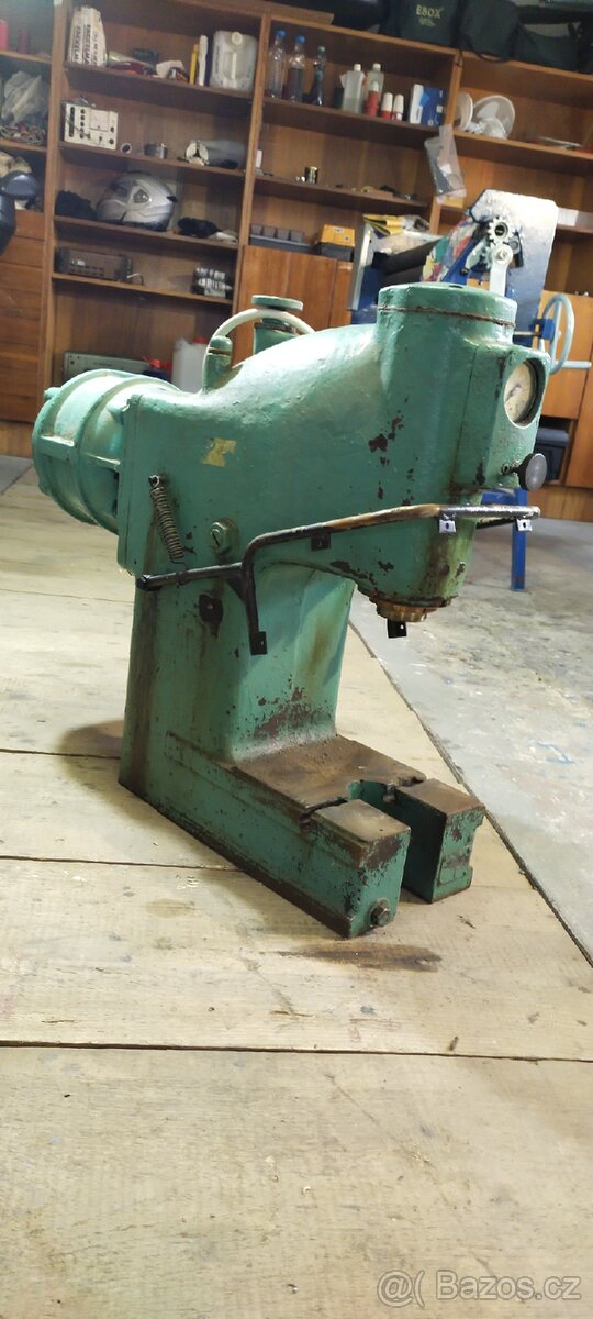 Hydraulický lis CDC 2-7 - 2