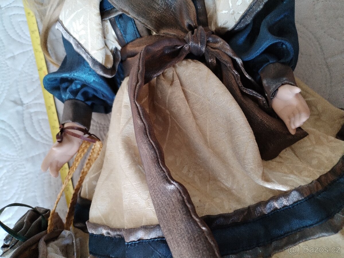 Porcelánová panenka 56 cm. - 2