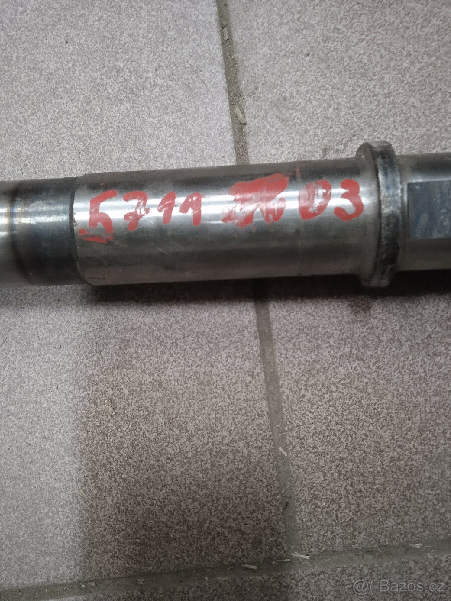 Svislý čep Zetor - 2