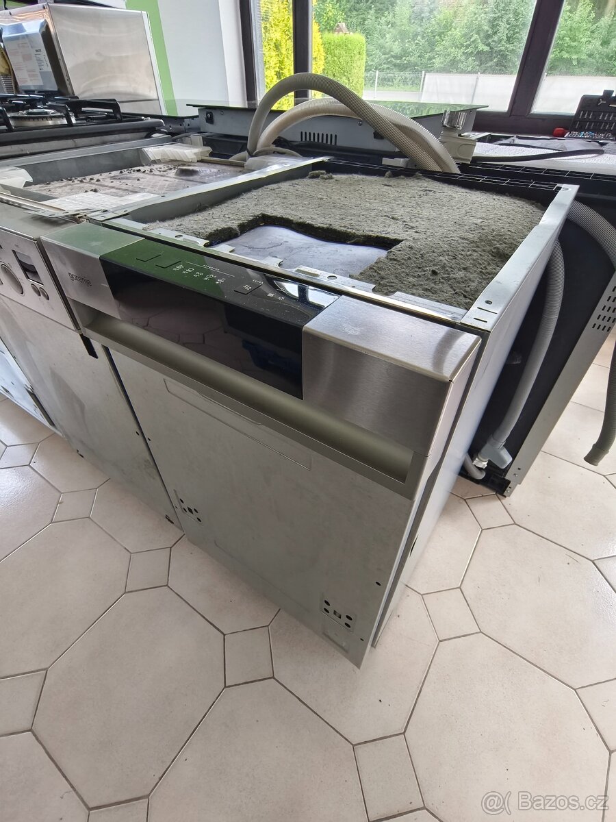 Myčka vestavba 45cm Gorenje GI52010X, A++, 9 sad, po repasu - 2
