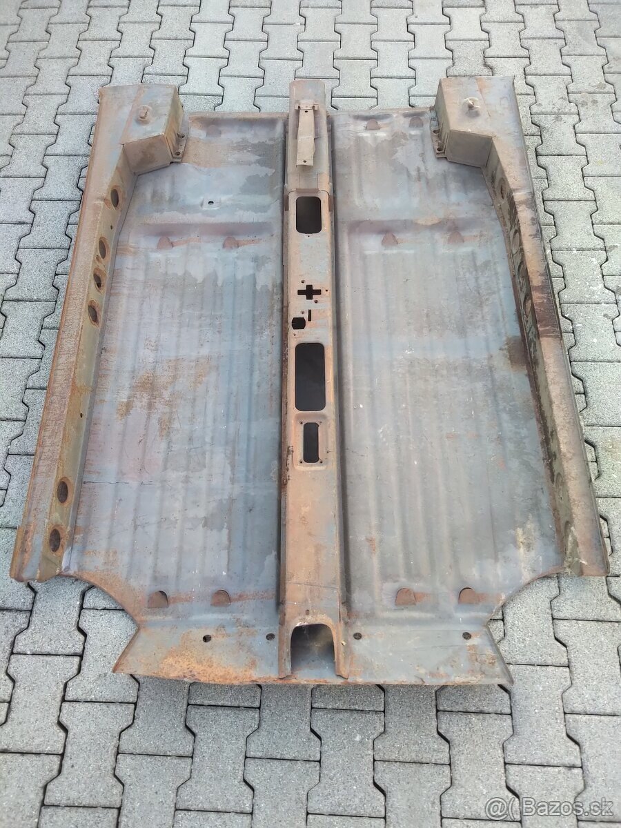 kompletná podlaha Škoda 1000MB, 110R, 100L - 2