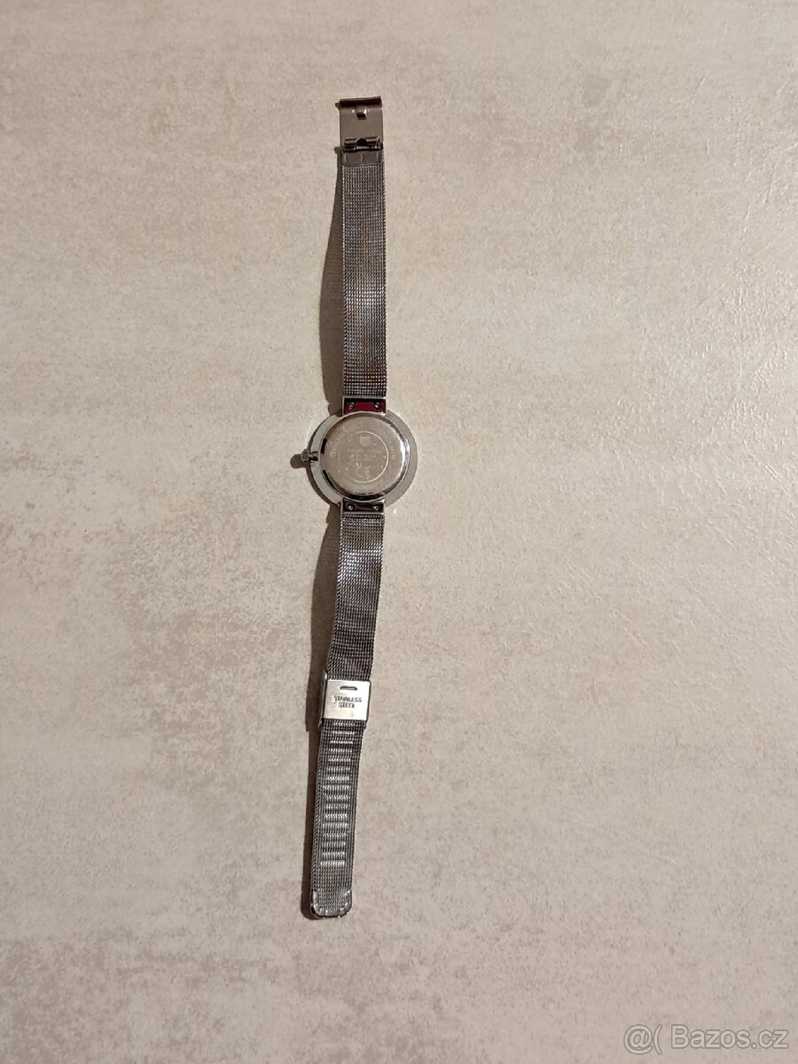 Divci hodinky s kocickou - 2