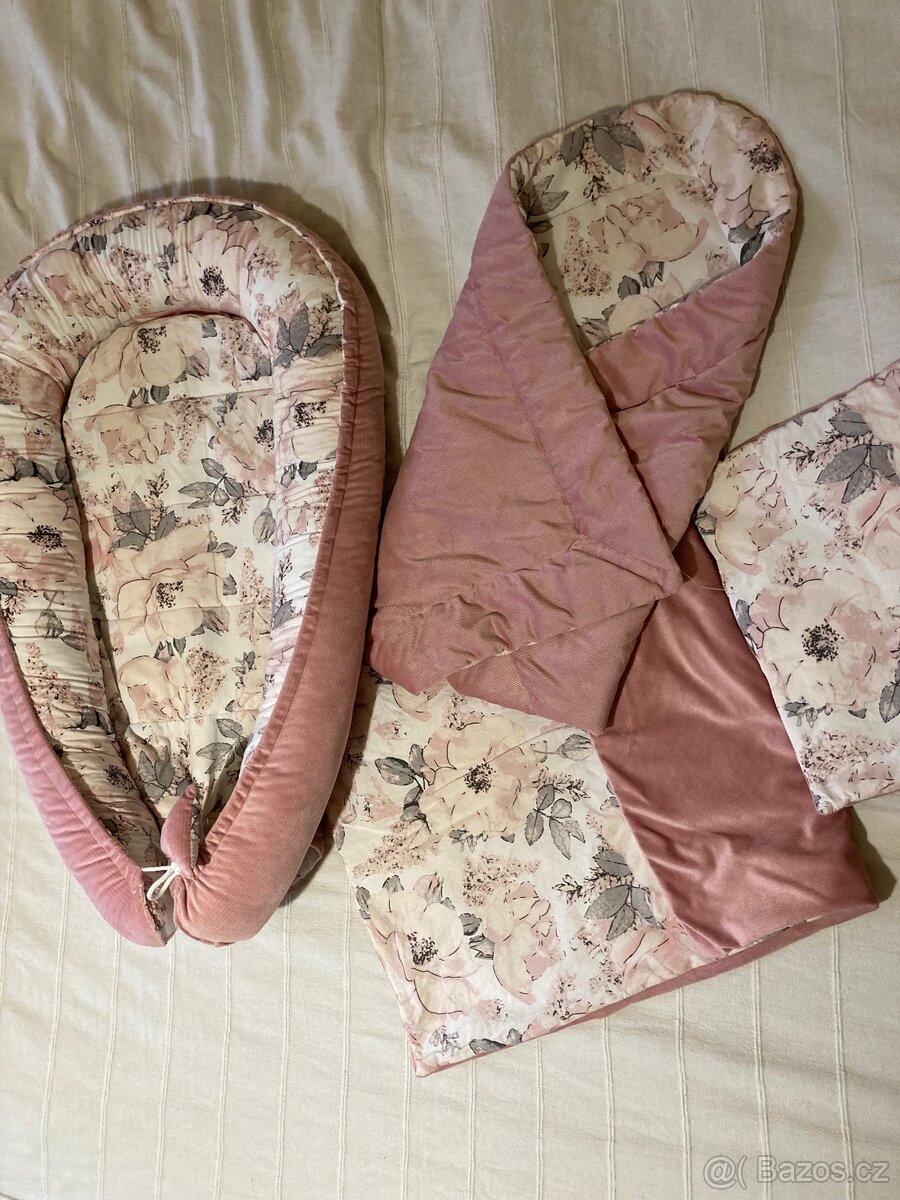 Souprava pro miminko - hnízdečko, zavinovačka a peřinky - 2