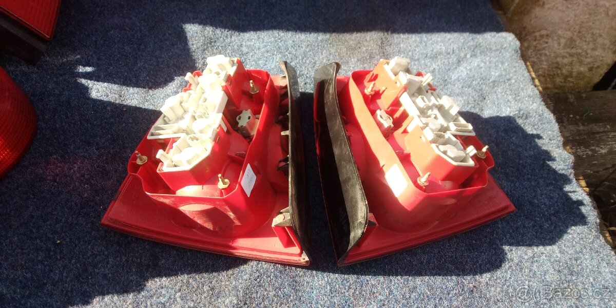 VW Passat zadní světla - 2