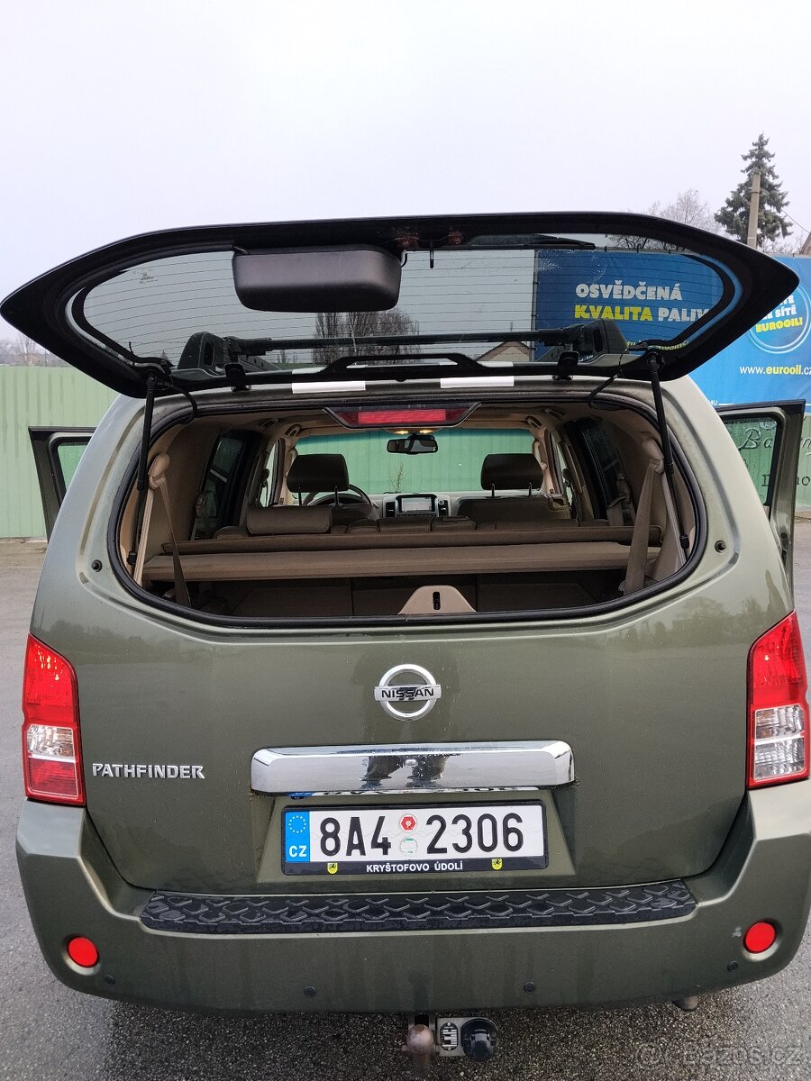 Nissan pathfinder 2.5 DCI automat - 2