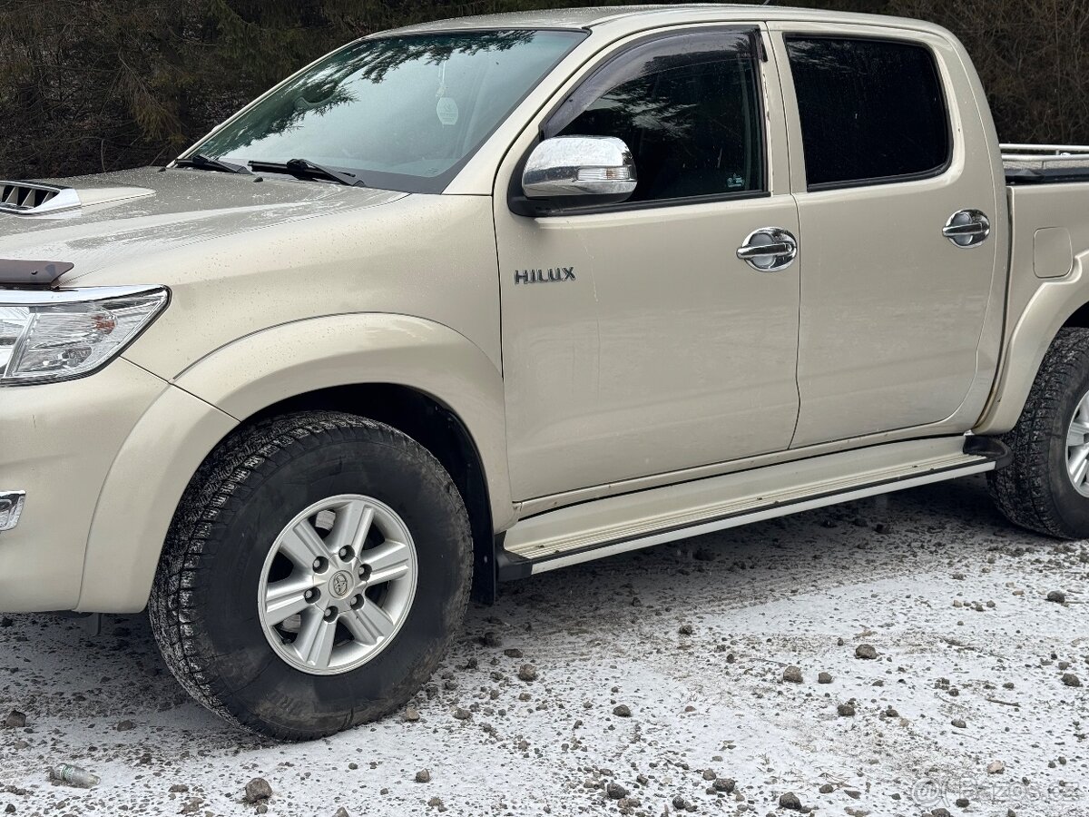 Toyota hilux - 2