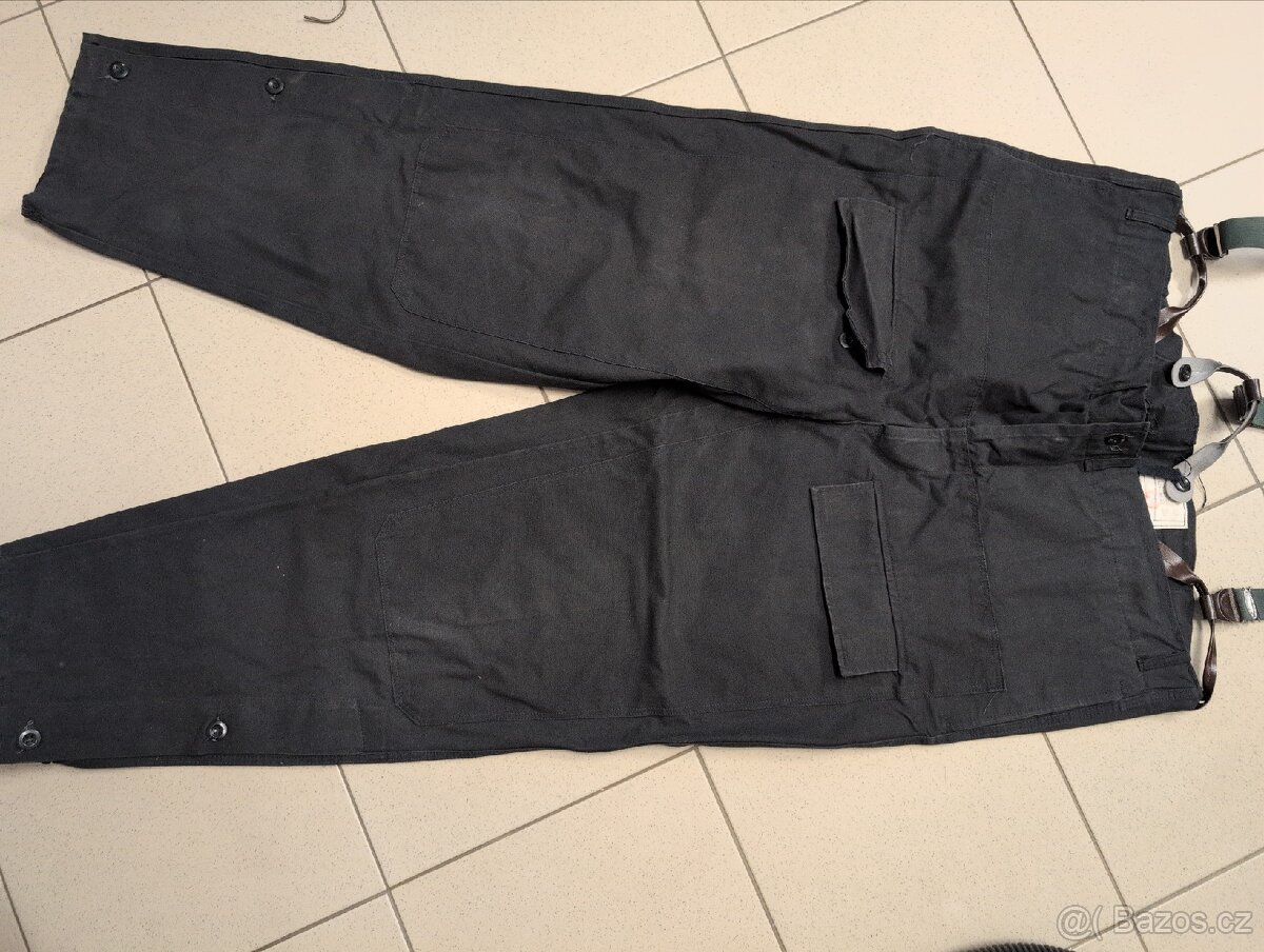 Tankistické kalhoty. ČSLA Čerňáky velikost 2A - 2