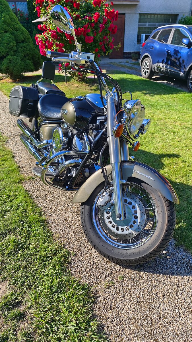 Yamaha XVS 1100A DragStar Classic - 2