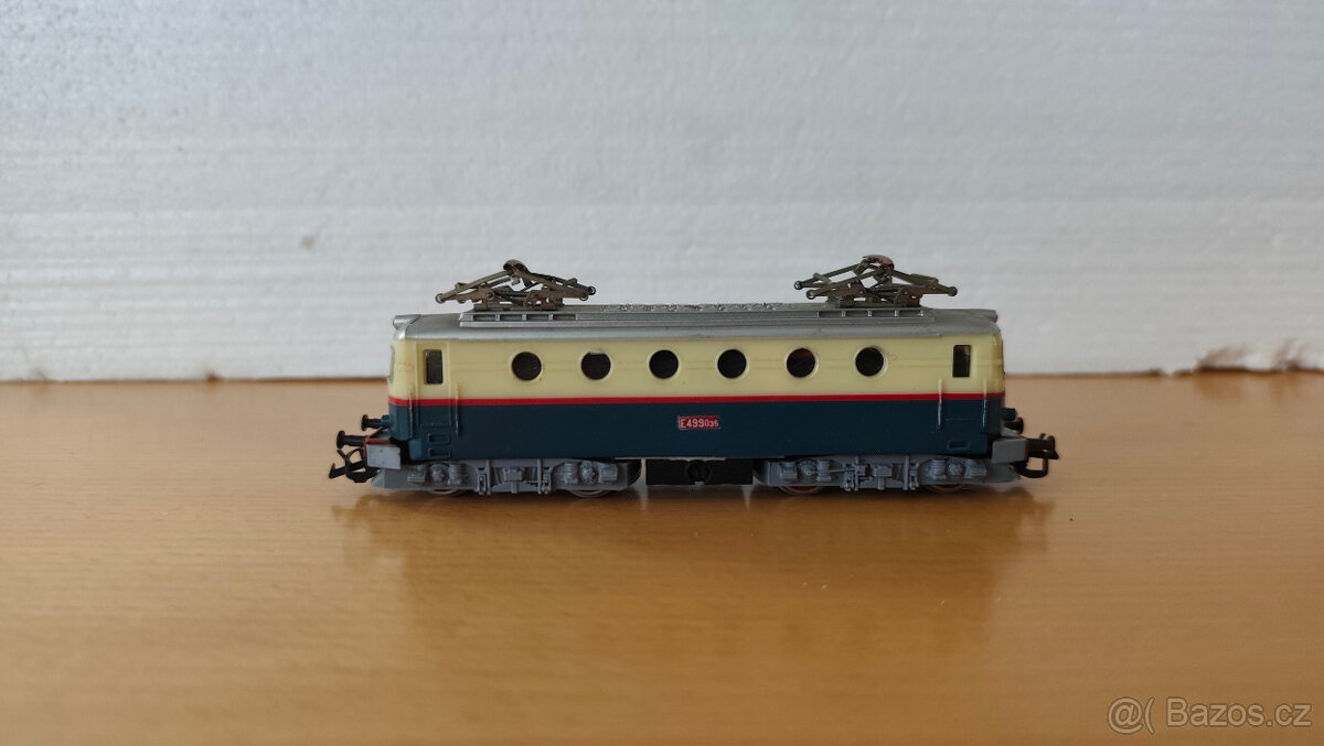 Lokomotiva E499 035 - 2