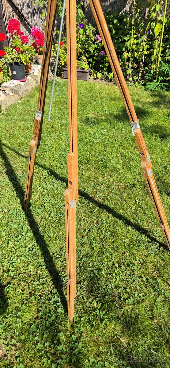 Starý malířský stojan - 2