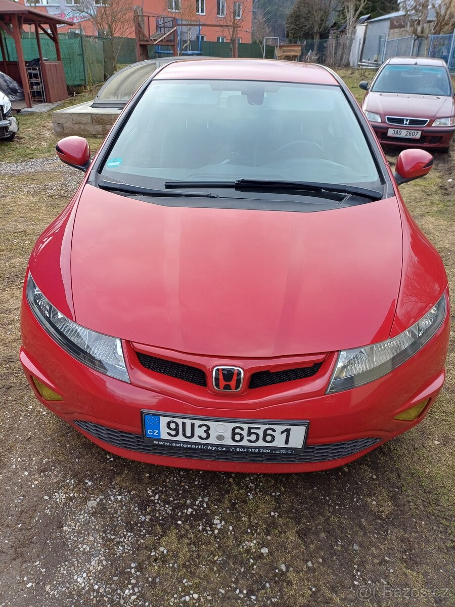 Honda civic 1.8 ivtec 103kw - 2
