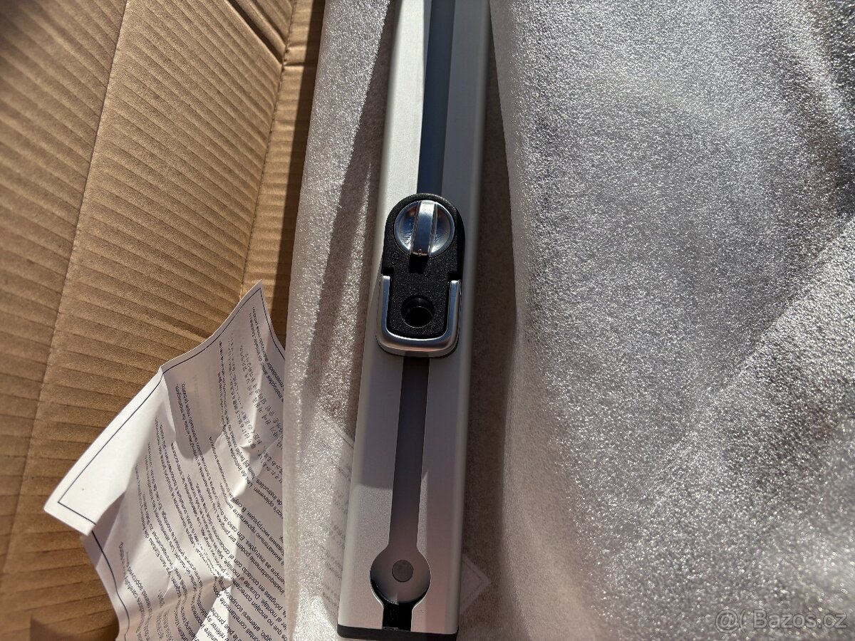 LR Discovery 5 kolejnice do kufru - nová orig. sada - 2