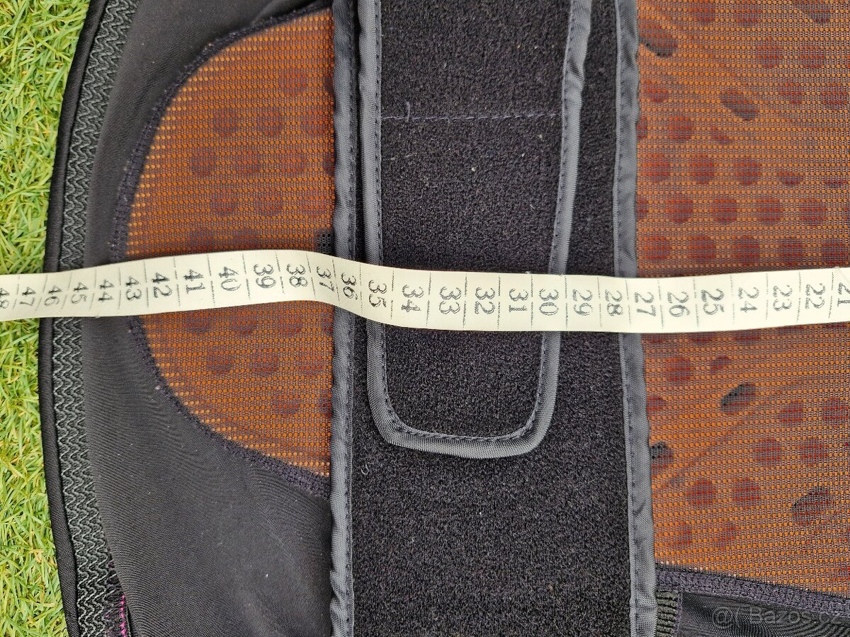 Páteřák Scott + šaty 146/152/158 - 2