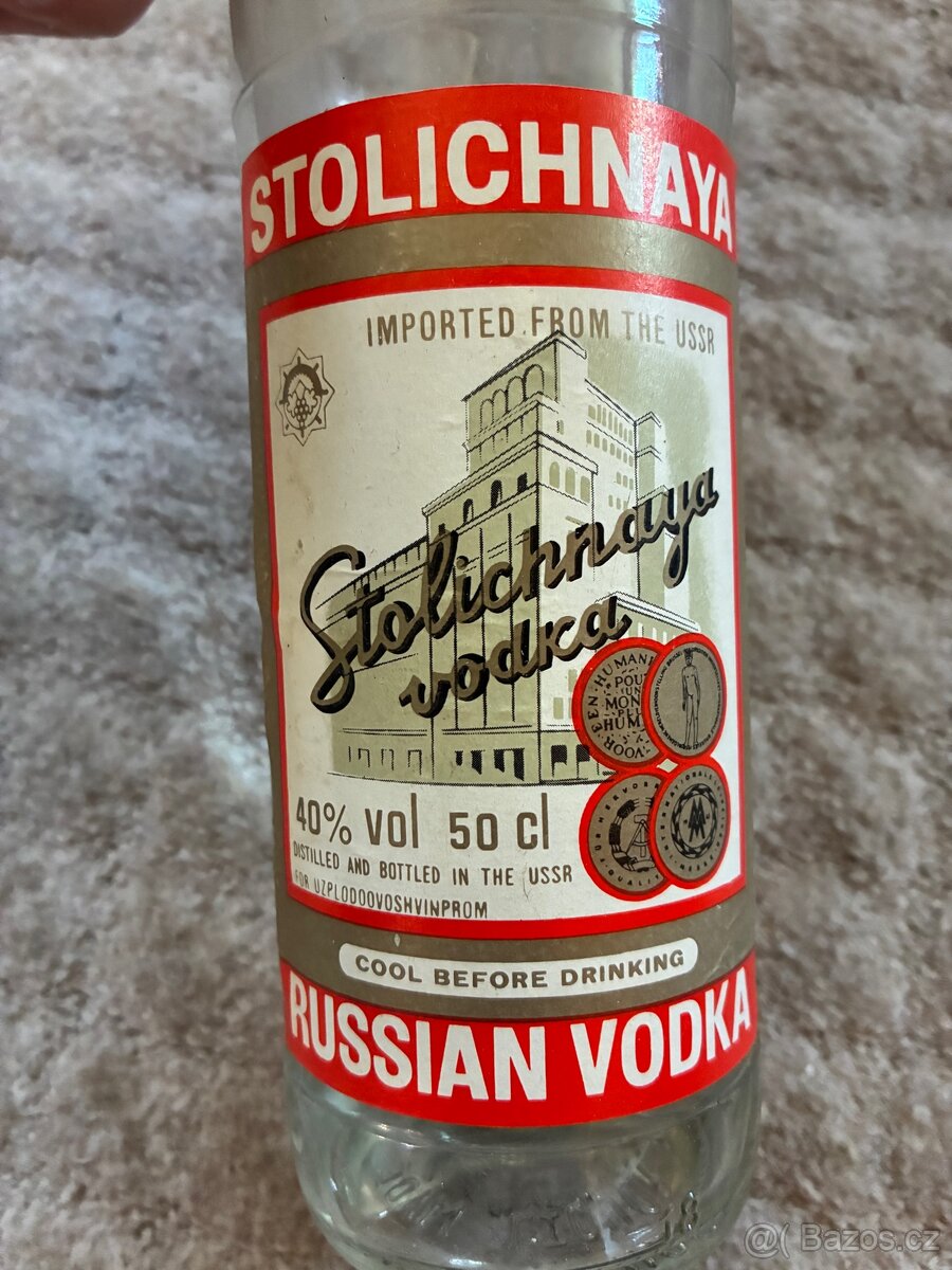 stará lahev stolichnaya - 2