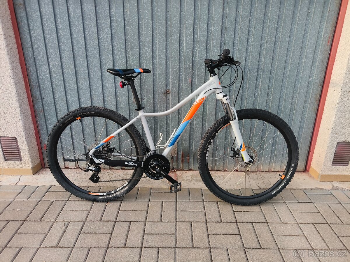 CUBE 27,5 dívčí horské kolo - 2