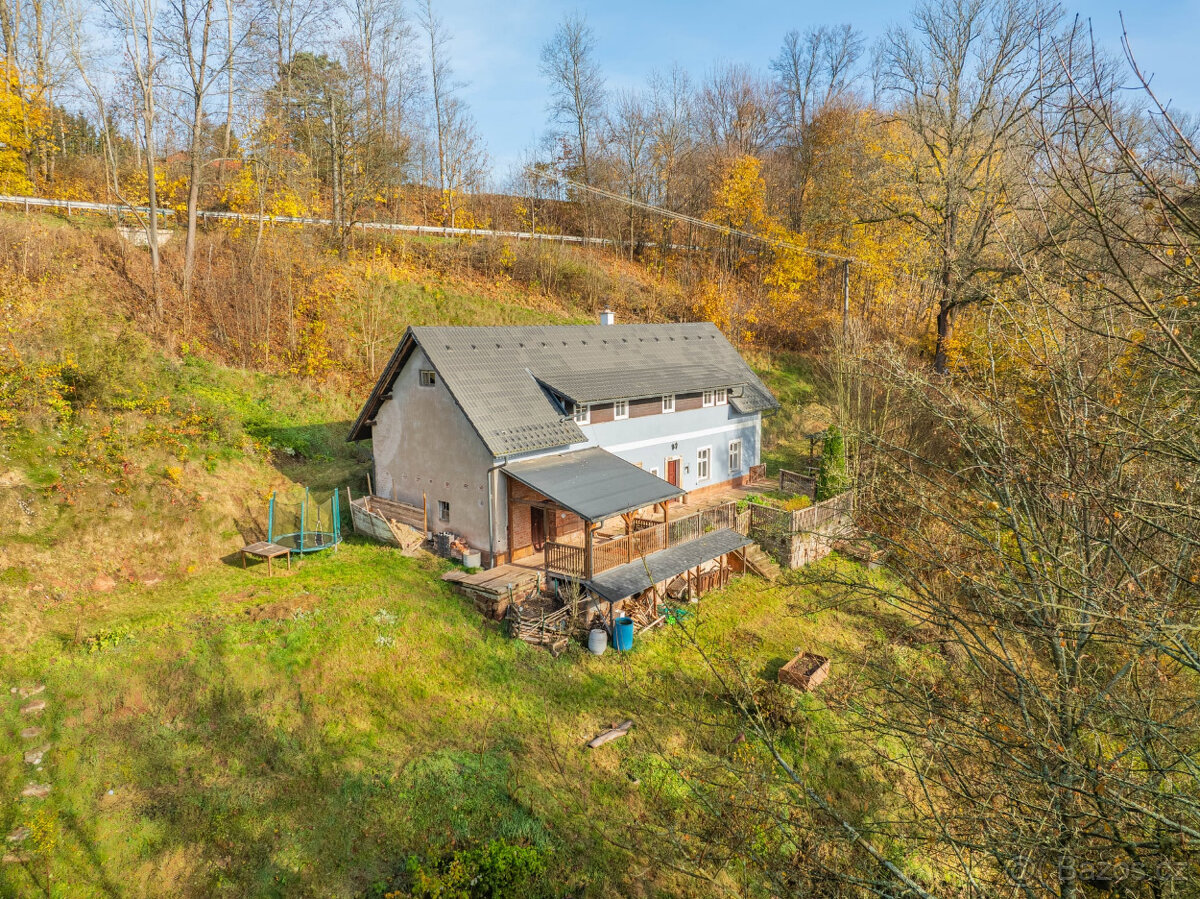 Krásný dům v Podkrkonošší - 2