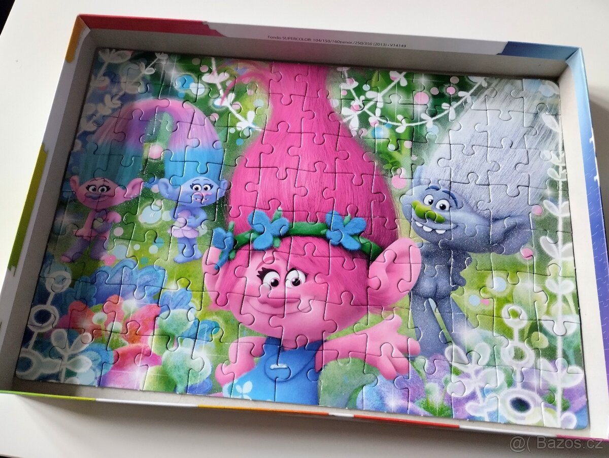 Puzzle Clementoni třpytivé Trolls 104ks - 2