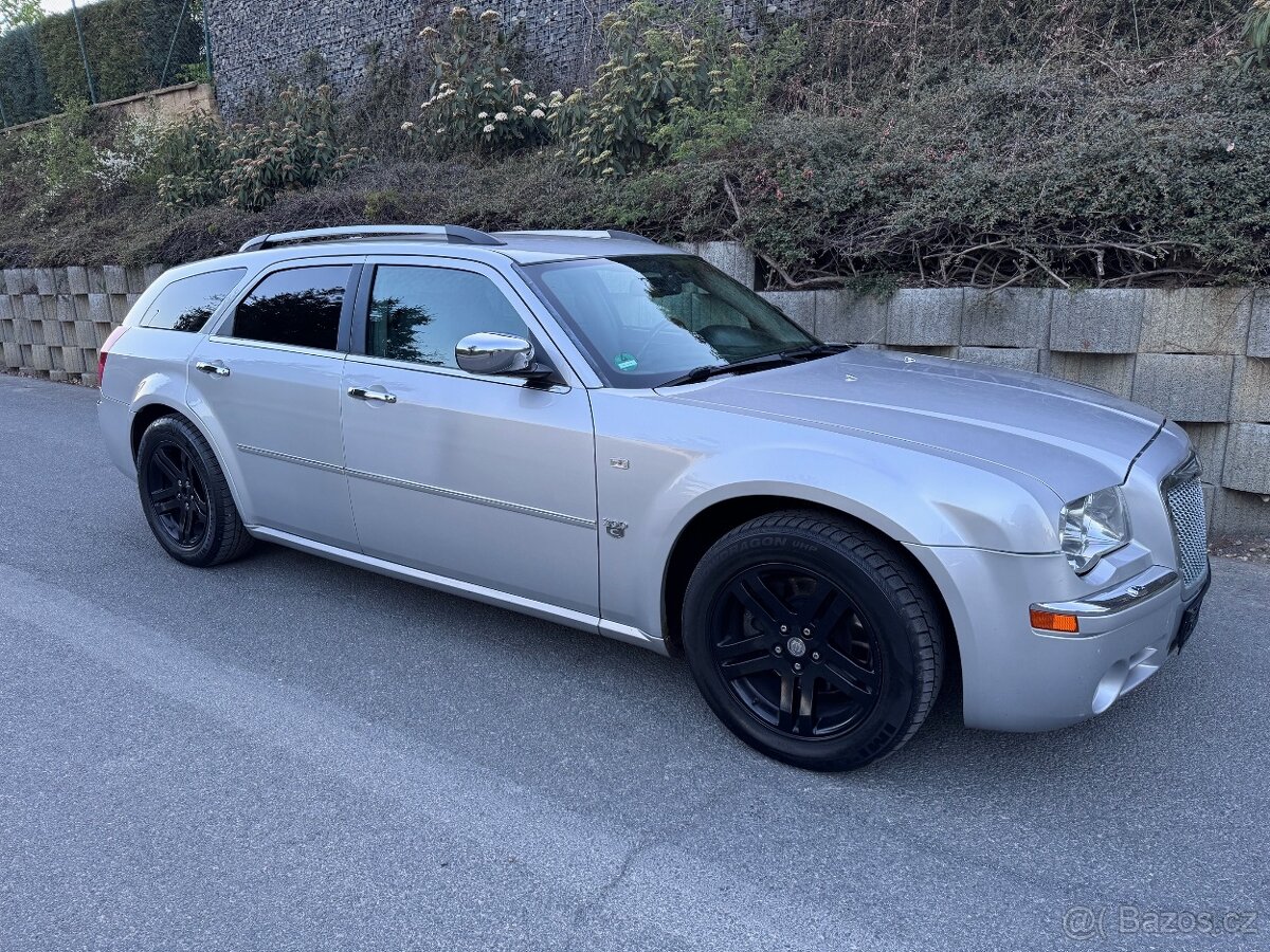 Chrysler 300C 3.0 CRD combi - 2