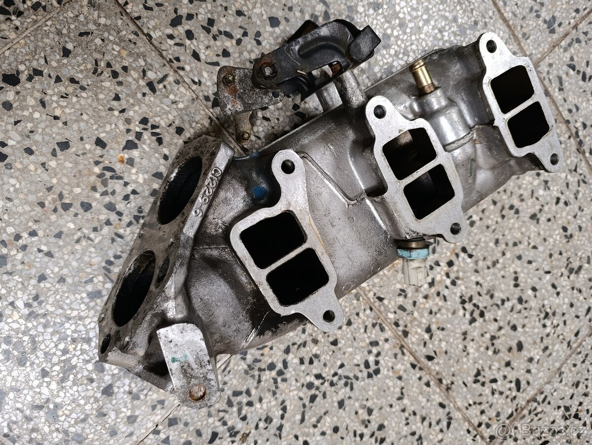 Sání Ford 2.9 V6 - 2