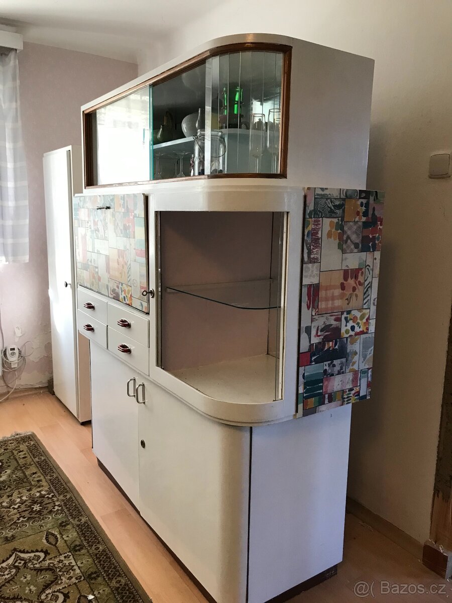 vintage skříň / kredenc - 2