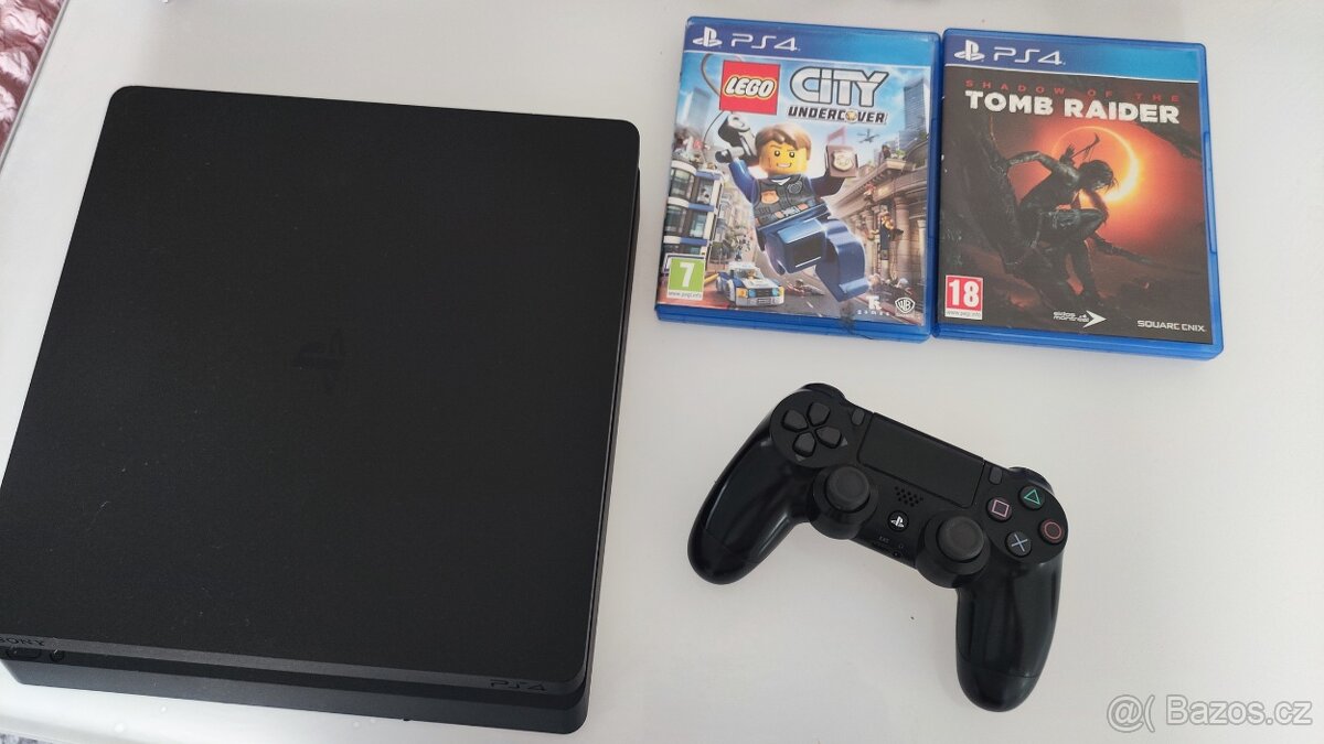 Prodam PlayStation 4 Slim - 2