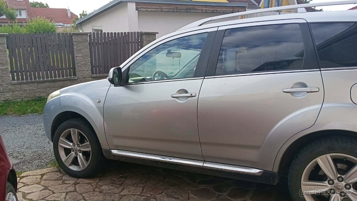 Peugeot 4007 - 2