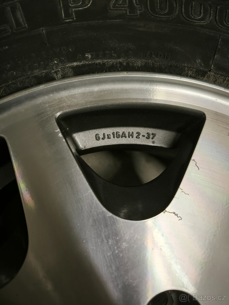 Al kolo 15" Lancia nové - 2