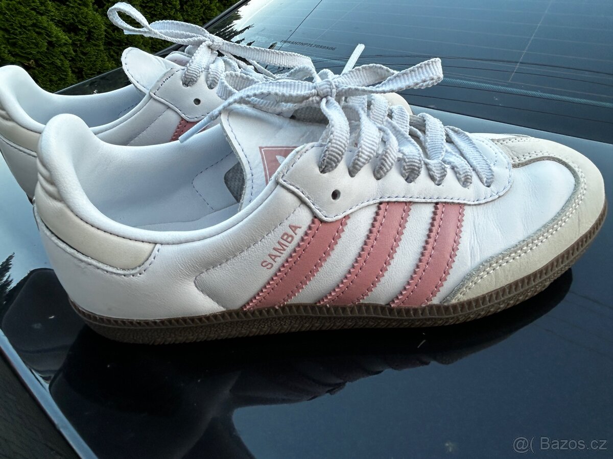 NOVÉ Adidas Samba 37 1/3 - 2