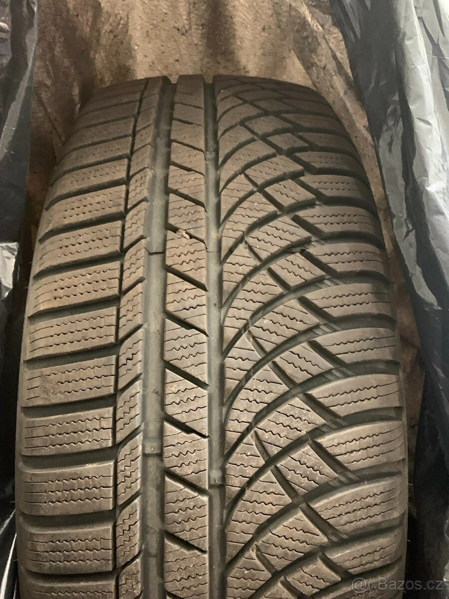 Sada zimních pneumatik dvourozměrné KUMHO - 2