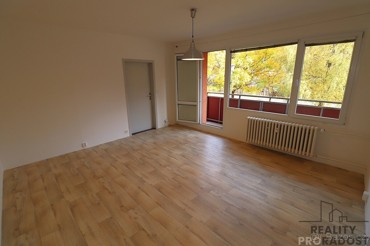 Pronájem 3+1 (80 m²) s balkonem v klidné lokalitě Starý Lísk - 2