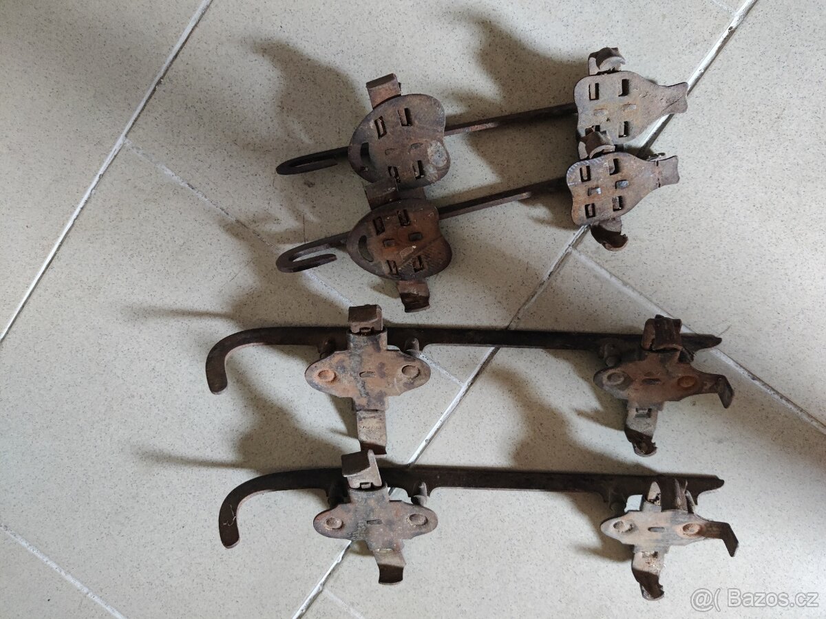 Starodávné brusle pánské a dámské s klíčkem - 2