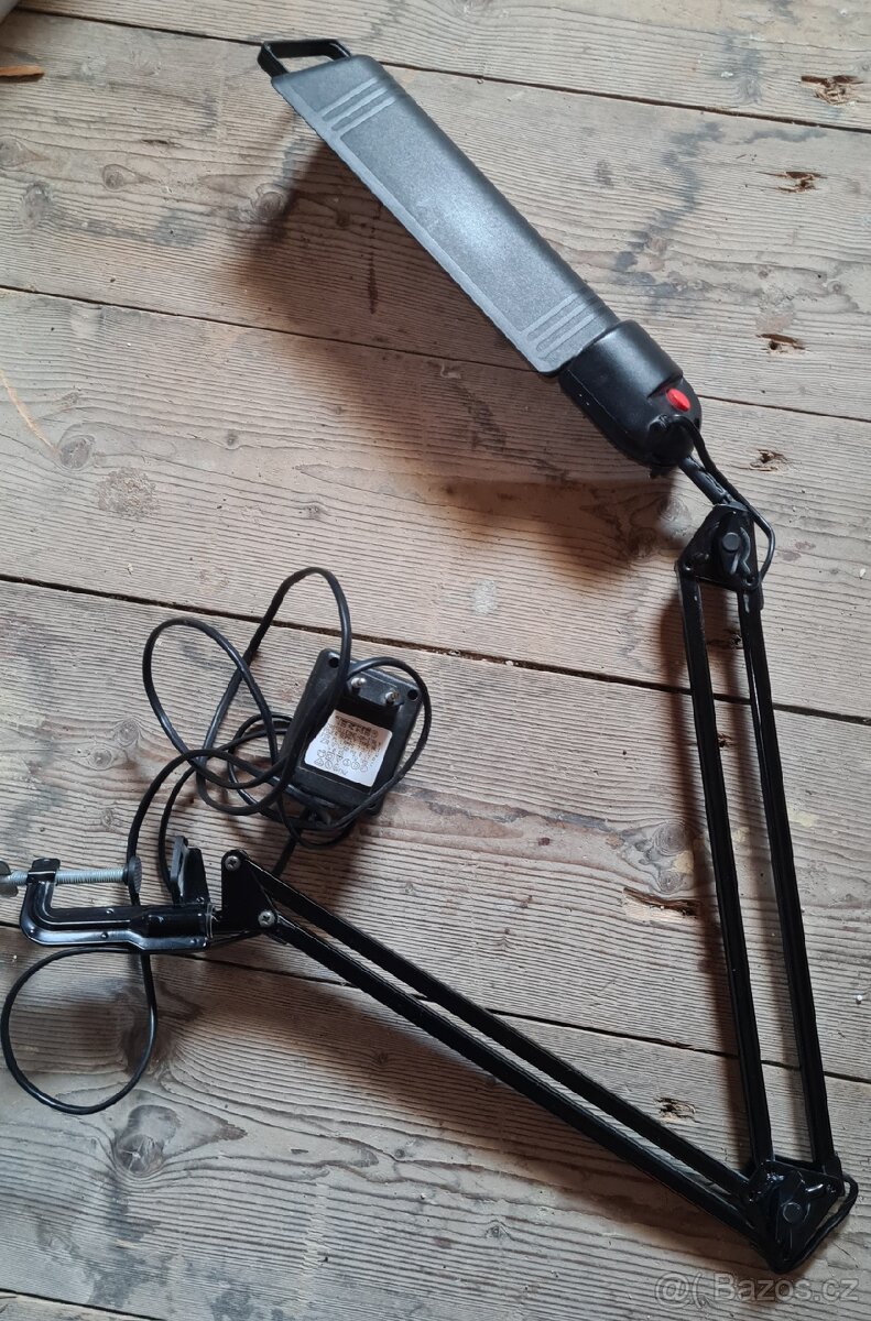 Lampička ke stolu černá - 2