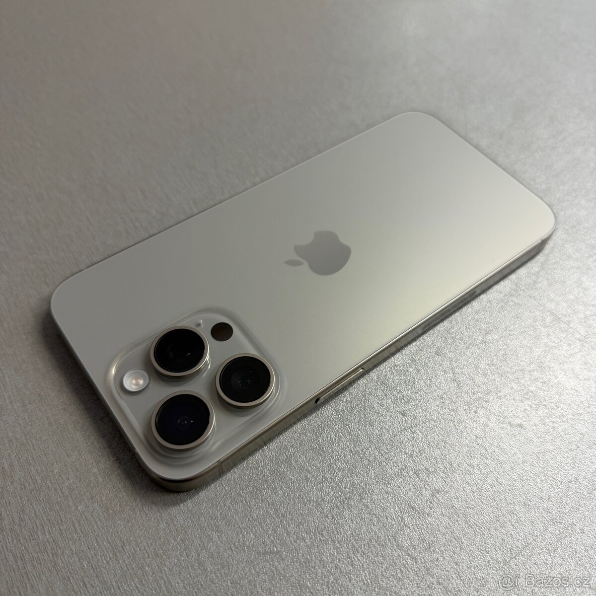 iPhone 15 Pro Max 256GB přírodní titan, rok záruka - 2