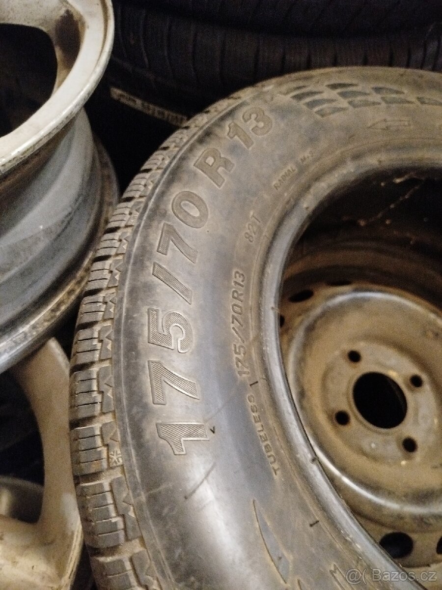 Zimní pneumatiky 175/70 r13 - 2